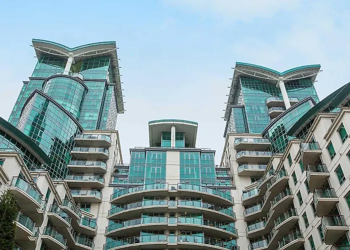 Modern Apartment Near The Thames Central London