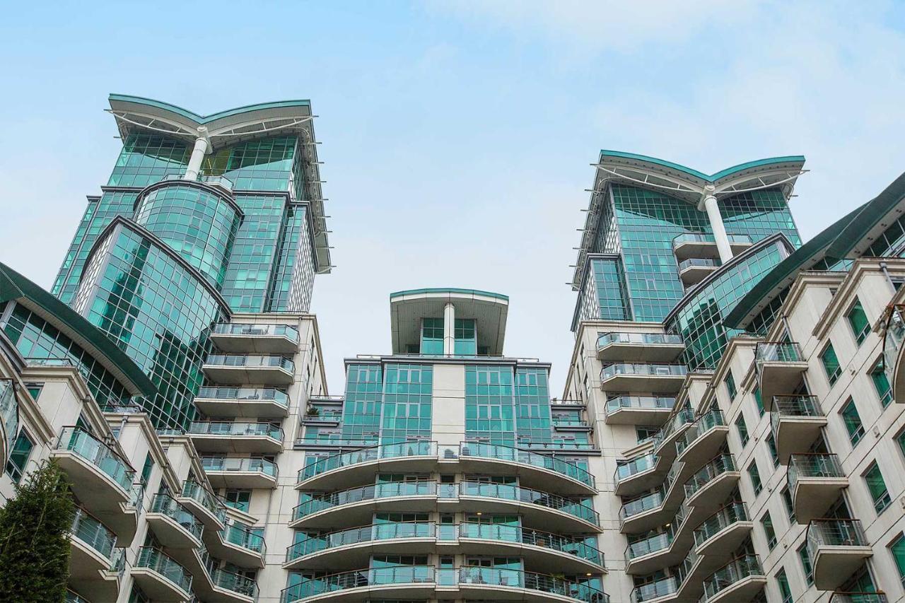 Modern Near The Thames